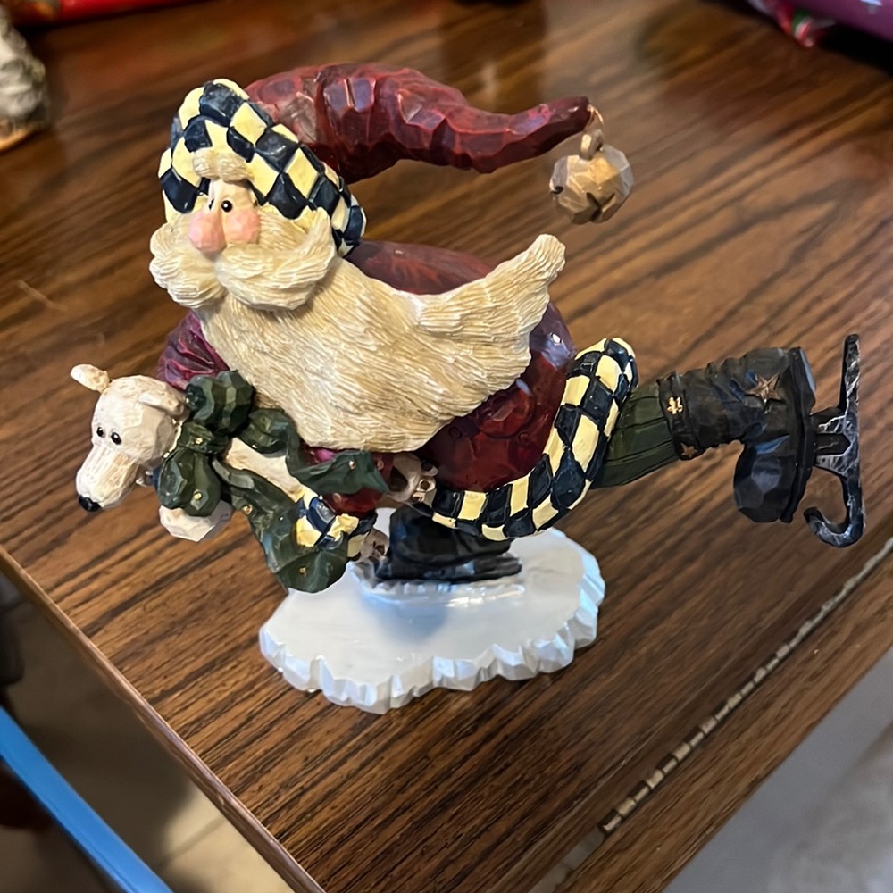 The Boyds Collection Carvers Choice Santa Quick as a Flash. Limited Edition.